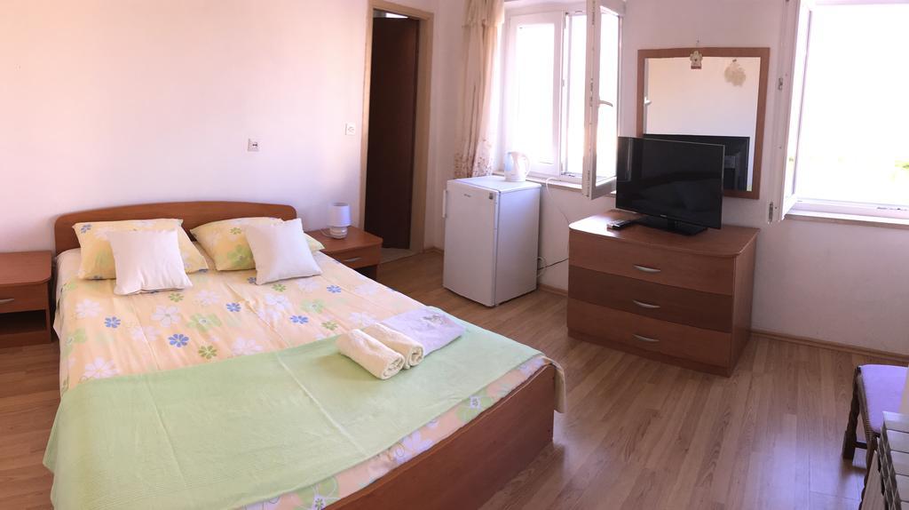 Guesthouse Cipre 鲁巴达 外观 照片